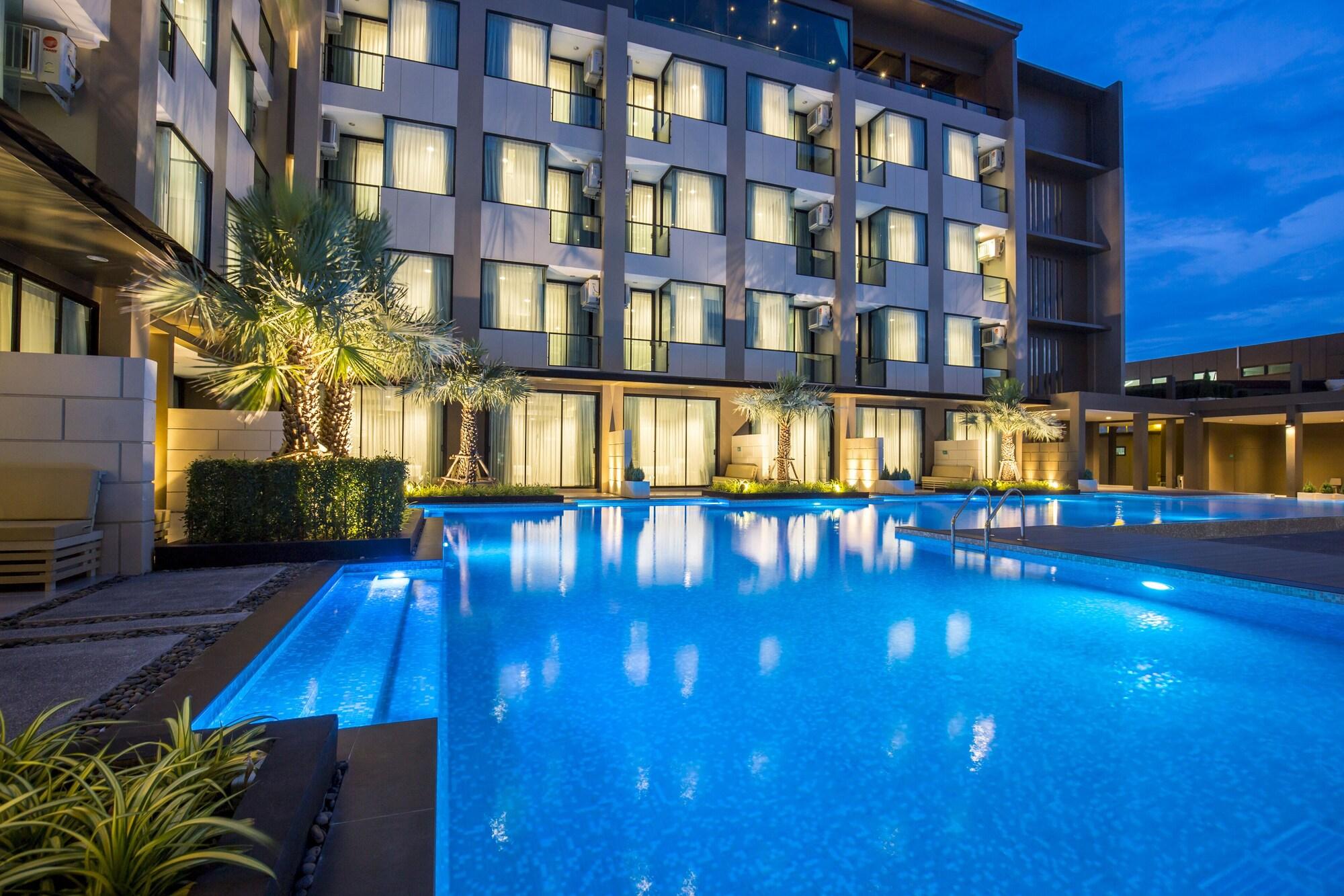 The Crystal Hotel Buriram - Formerly X2 Vibe Buriram Exterior foto